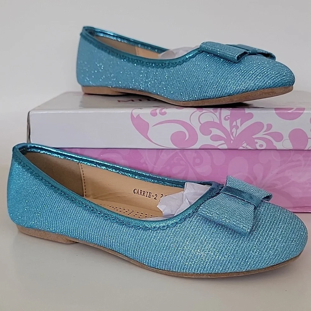 Mila girl shoes size 2 color blue